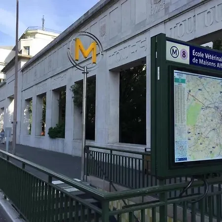 Apartment A 5 Min De Paris , Calme,au Pied Du Metro Et Tres Bien Equipe Maisons-Alfort