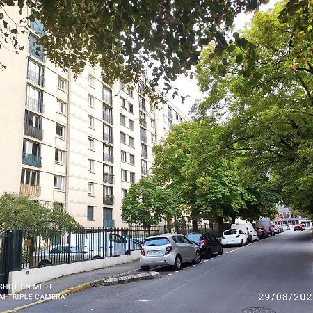 A 5 Min De Paris , Calme,au Pied Du Metro Et Tres Bien Equipe Apartment Maisons-Alfort