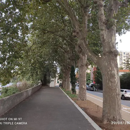 A 5 Min De Paris , Calme,au Pied Du Metro Et Tres Bien Equipe Apartment Maisons-Alfort